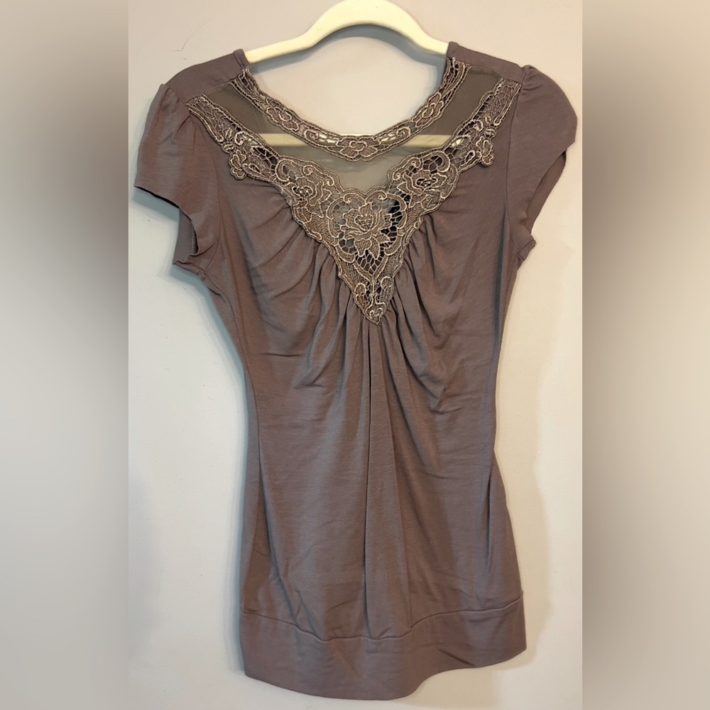 Brown fitted shirt